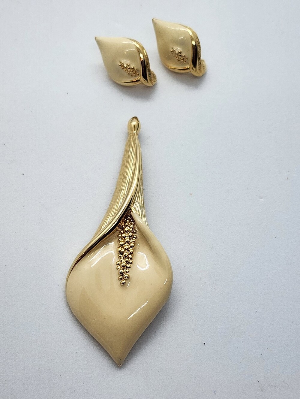 Vintage Direction One Cream Enamel & Gold-Tone Calla Lily Jewelry Set